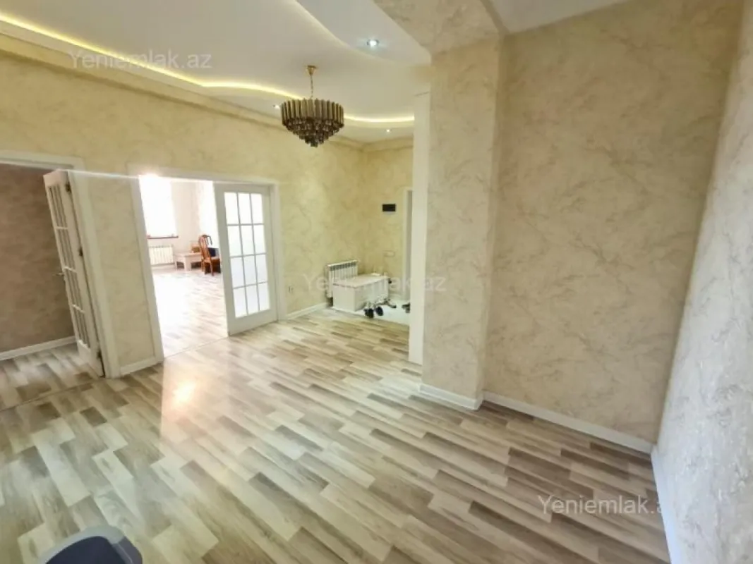 Satılır 3 otaqlı yeni tikili 140 m²