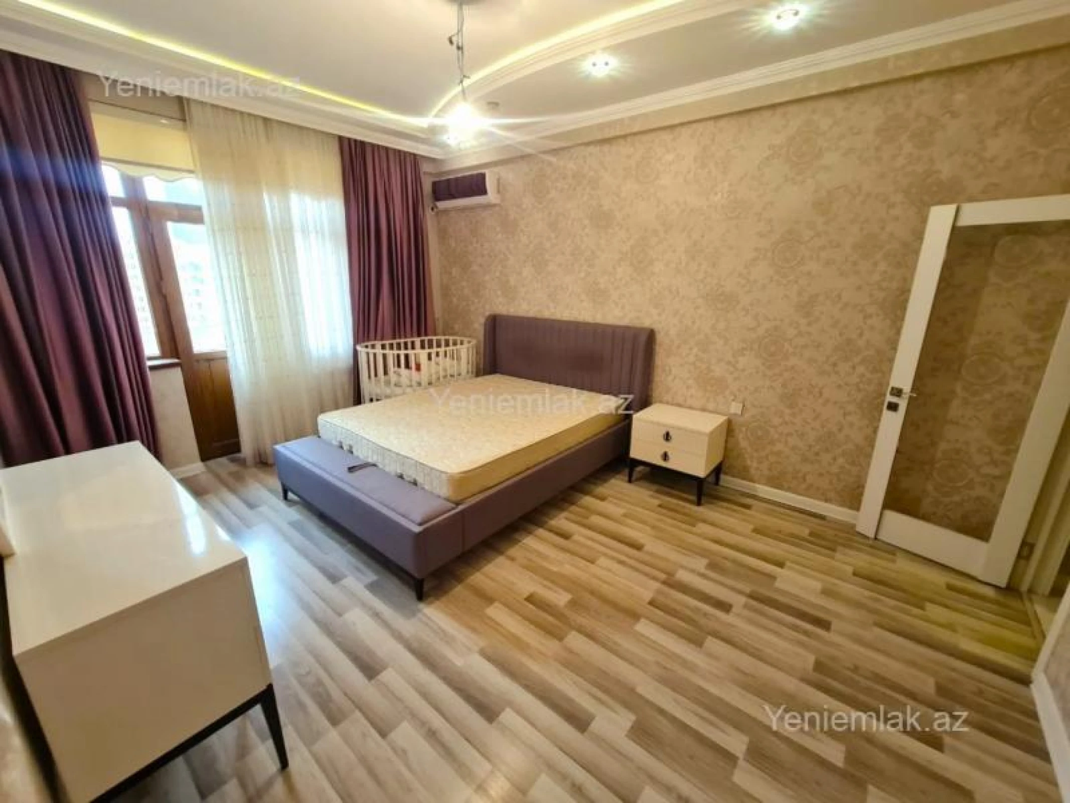 Satılır 3 otaqlı yeni tikili 140 m²