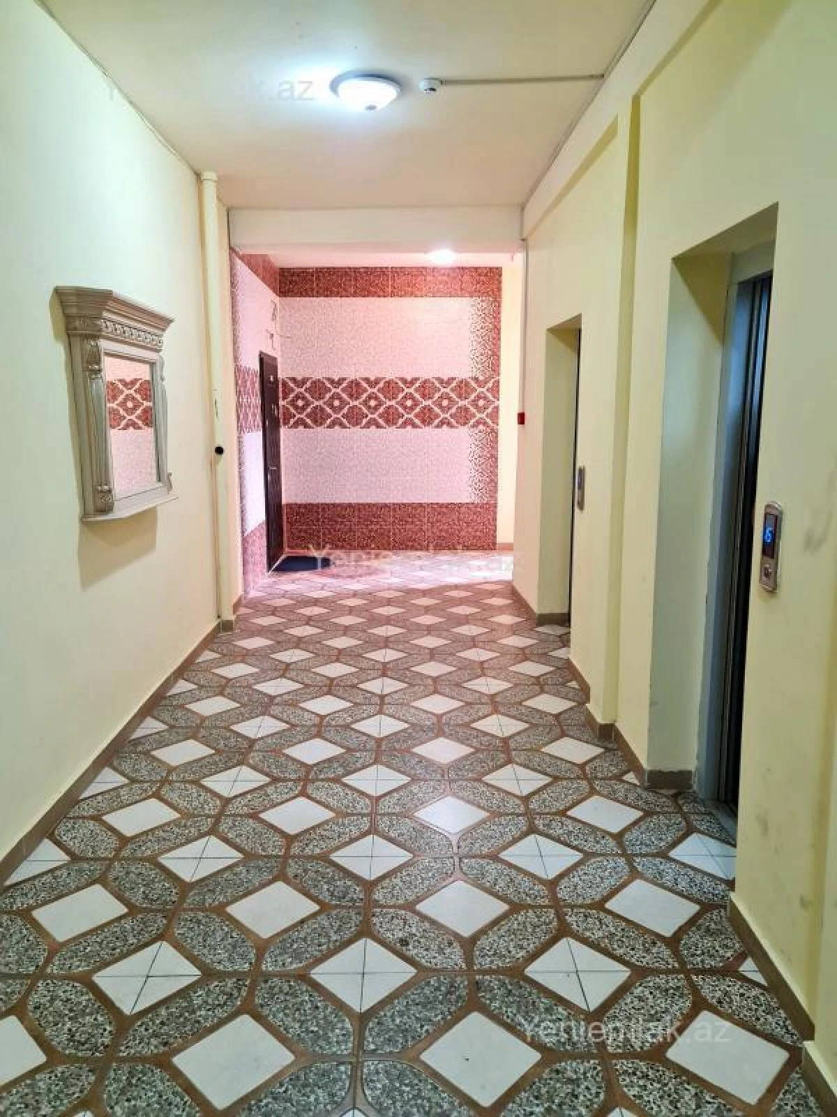 Satılır 3 otaqlı yeni tikili 140 m²