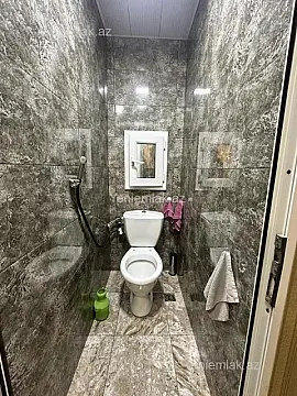 Satılır 2 otaqlı köhnə tikili 60 m²
