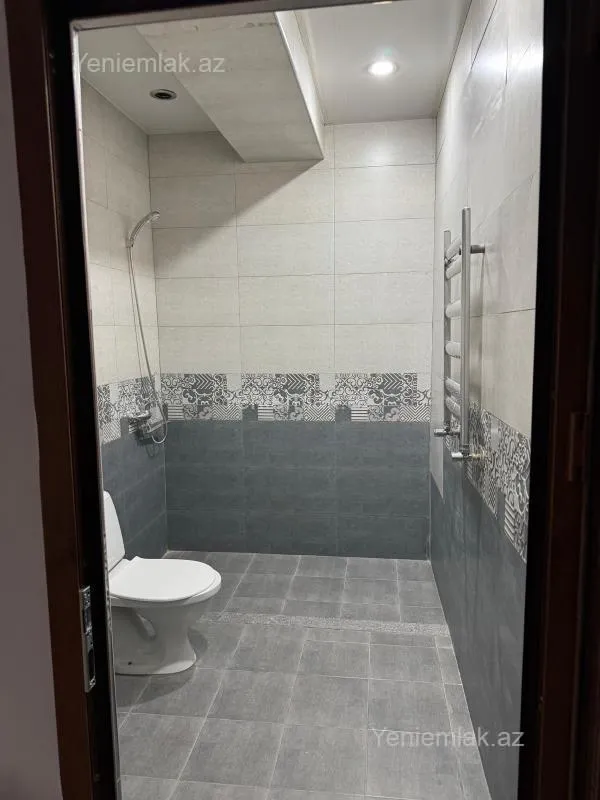 Satılır 3 otaqlı yeni tikili 125 m²