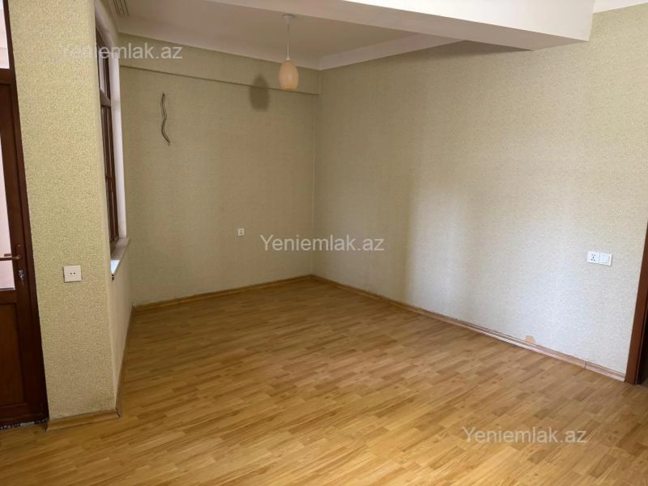 Satılır 3 otaqlı yeni tikili 125 m²