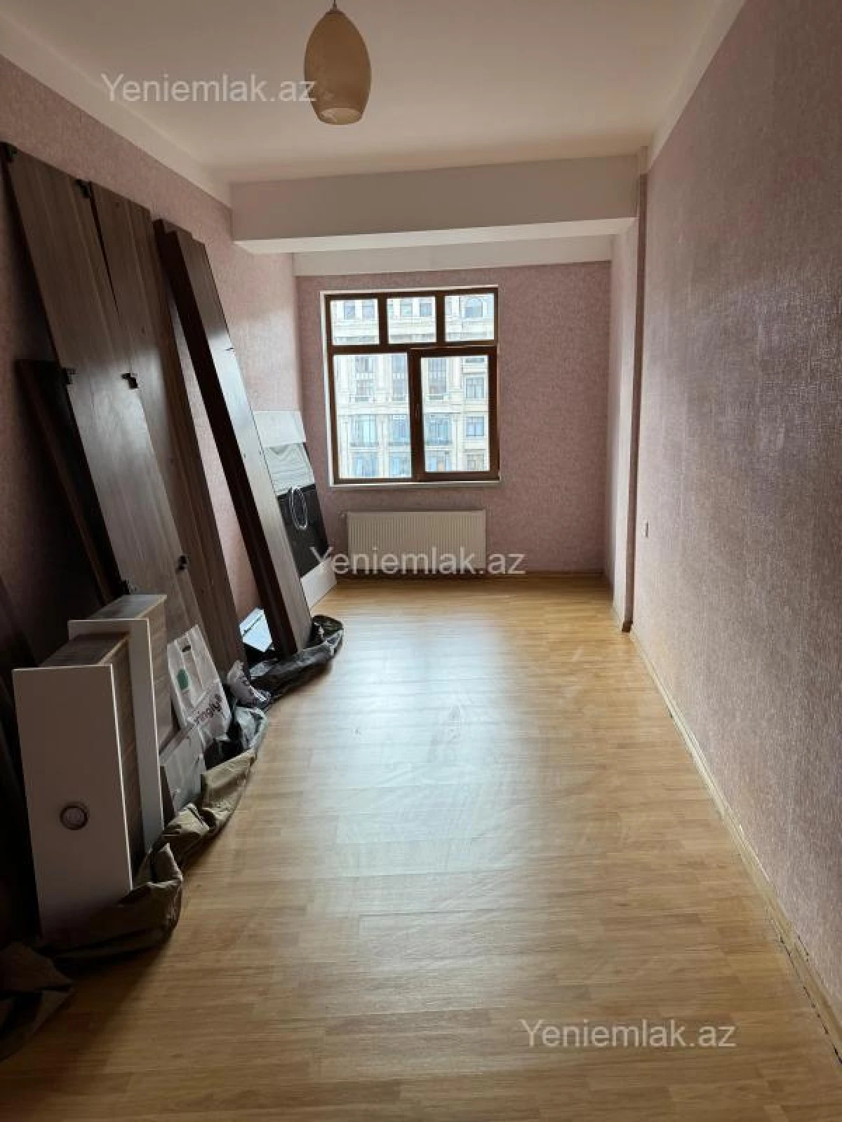 Satılır 3 otaqlı yeni tikili 125 m²