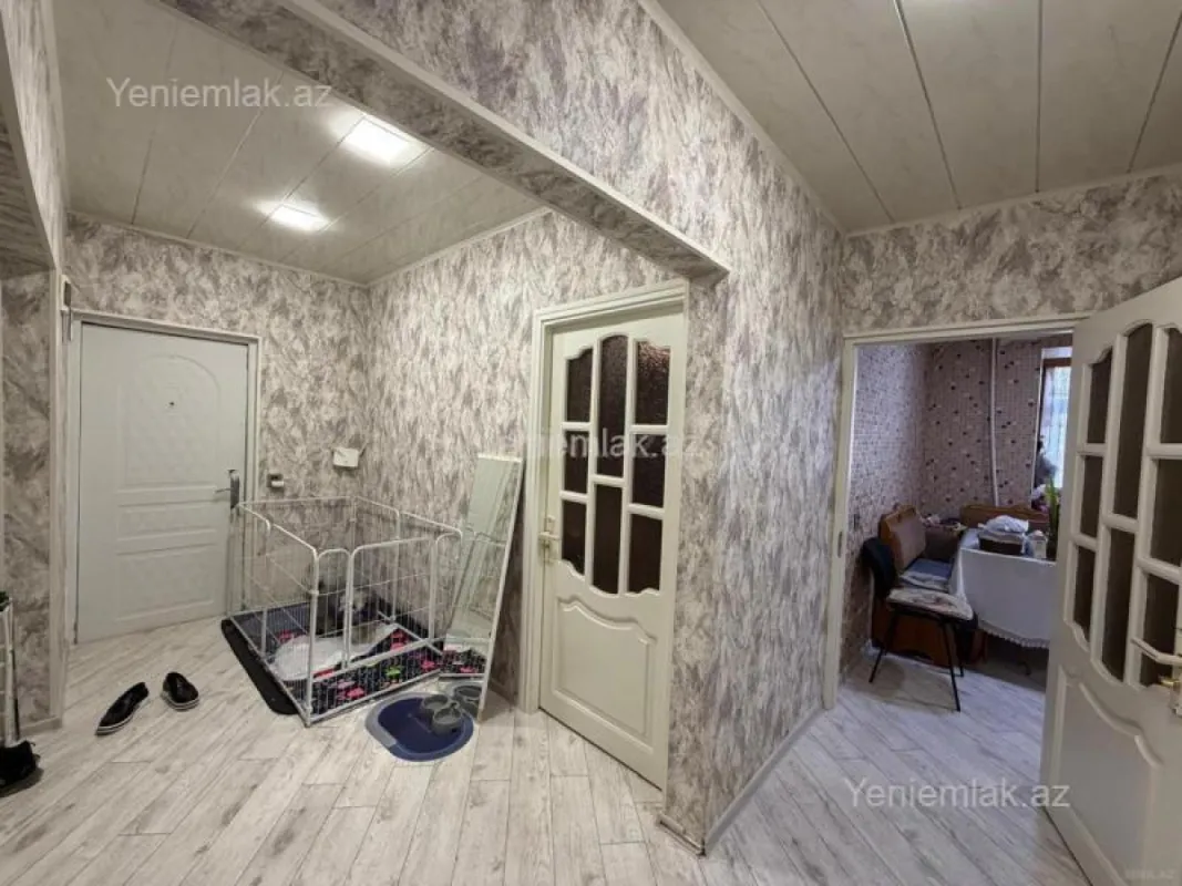 Satılır 4 otaqlı köhnə tikili 70 m²