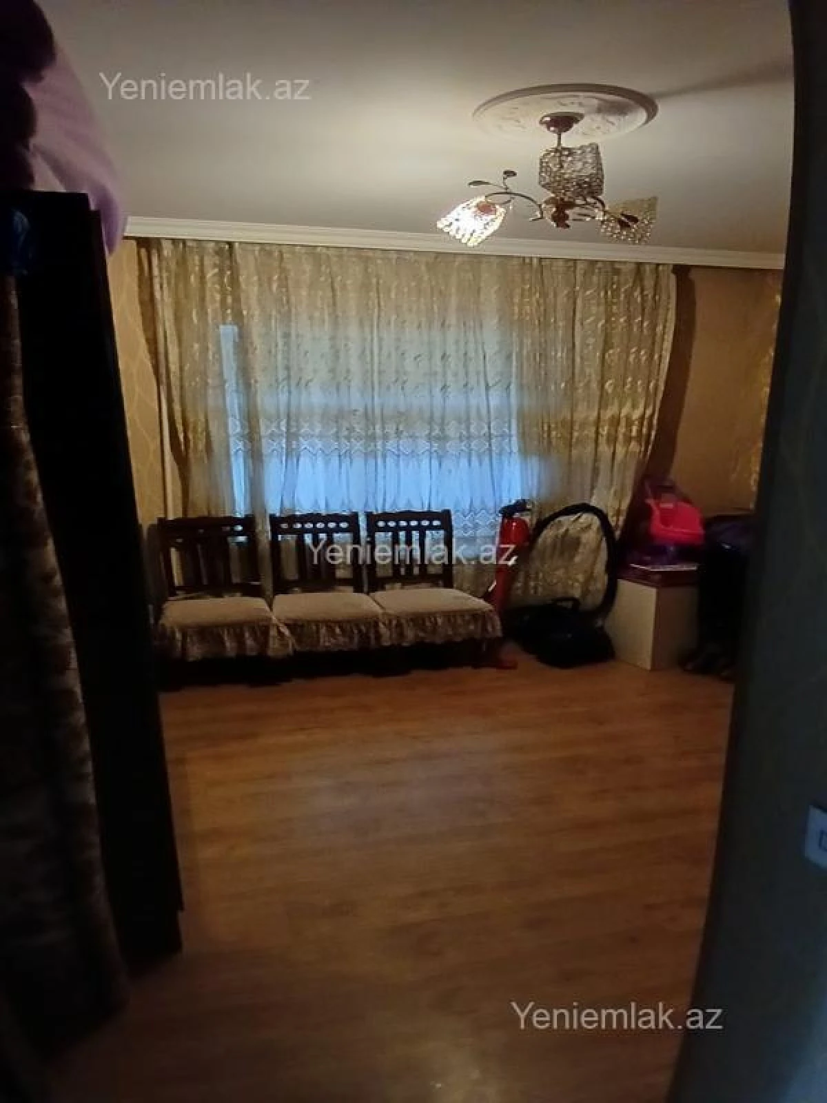 Satılır 5 otaqlı köhnə tikili 100 m²