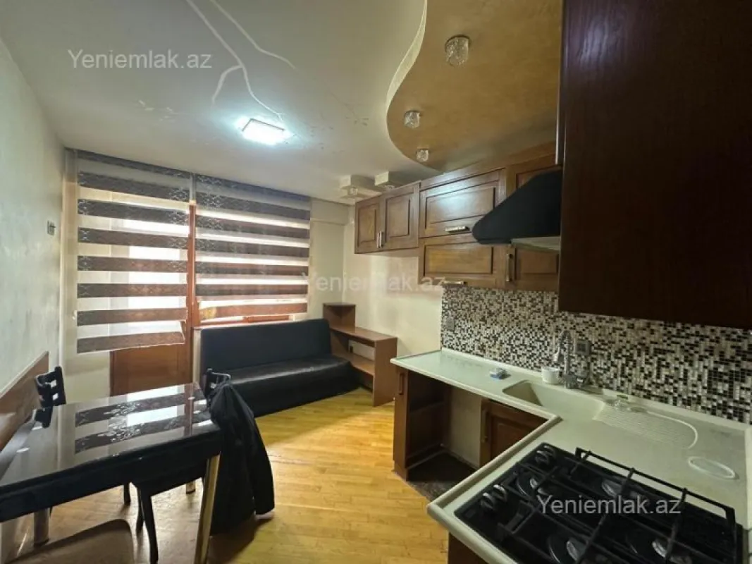 Satılır 2 otaqlı yeni tikili 75 m²