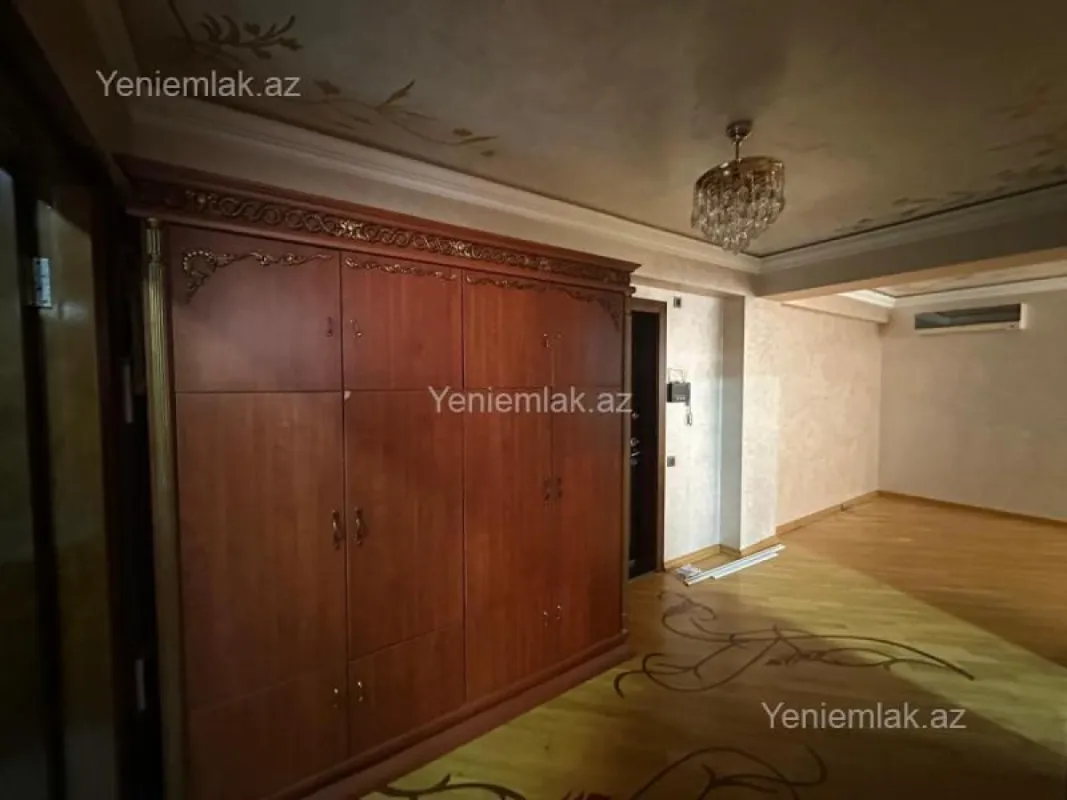 Satılır 2 otaqlı yeni tikili 75 m²