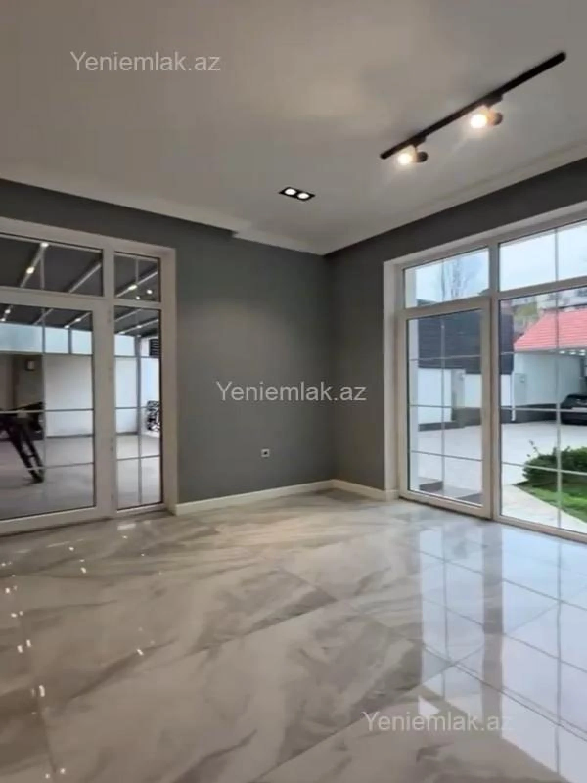 Satılır 6 otaqlı həyət evi 350 m²
