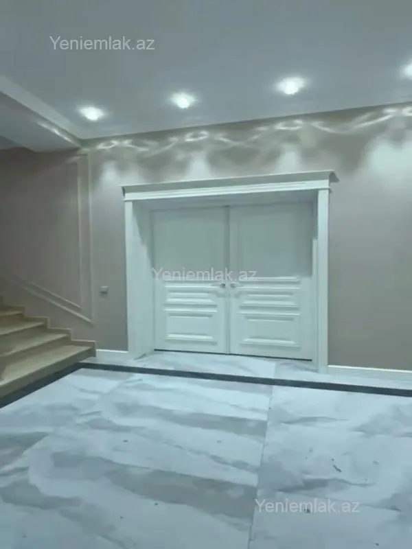 Satılır 6 otaqlı həyət evi 350 m²