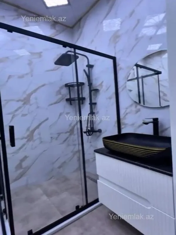 Satılır 6 otaqlı həyət evi 350 m²