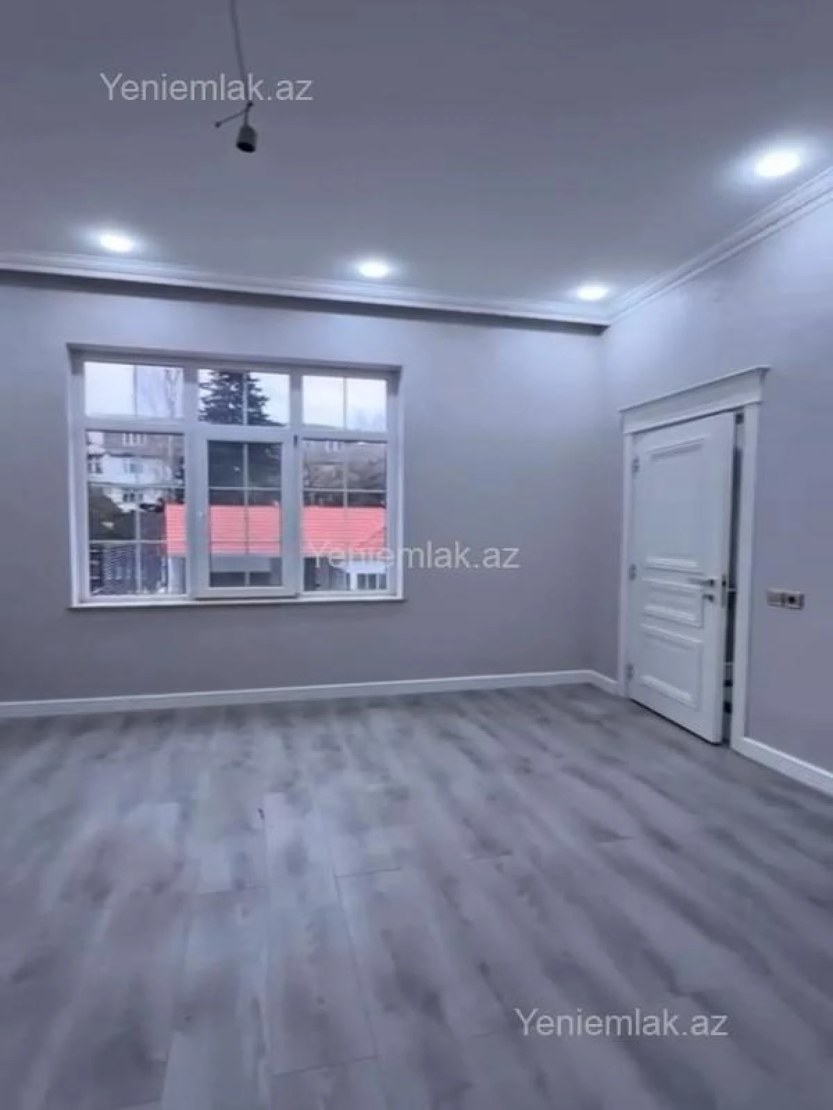Satılır 6 otaqlı həyət evi 350 m²