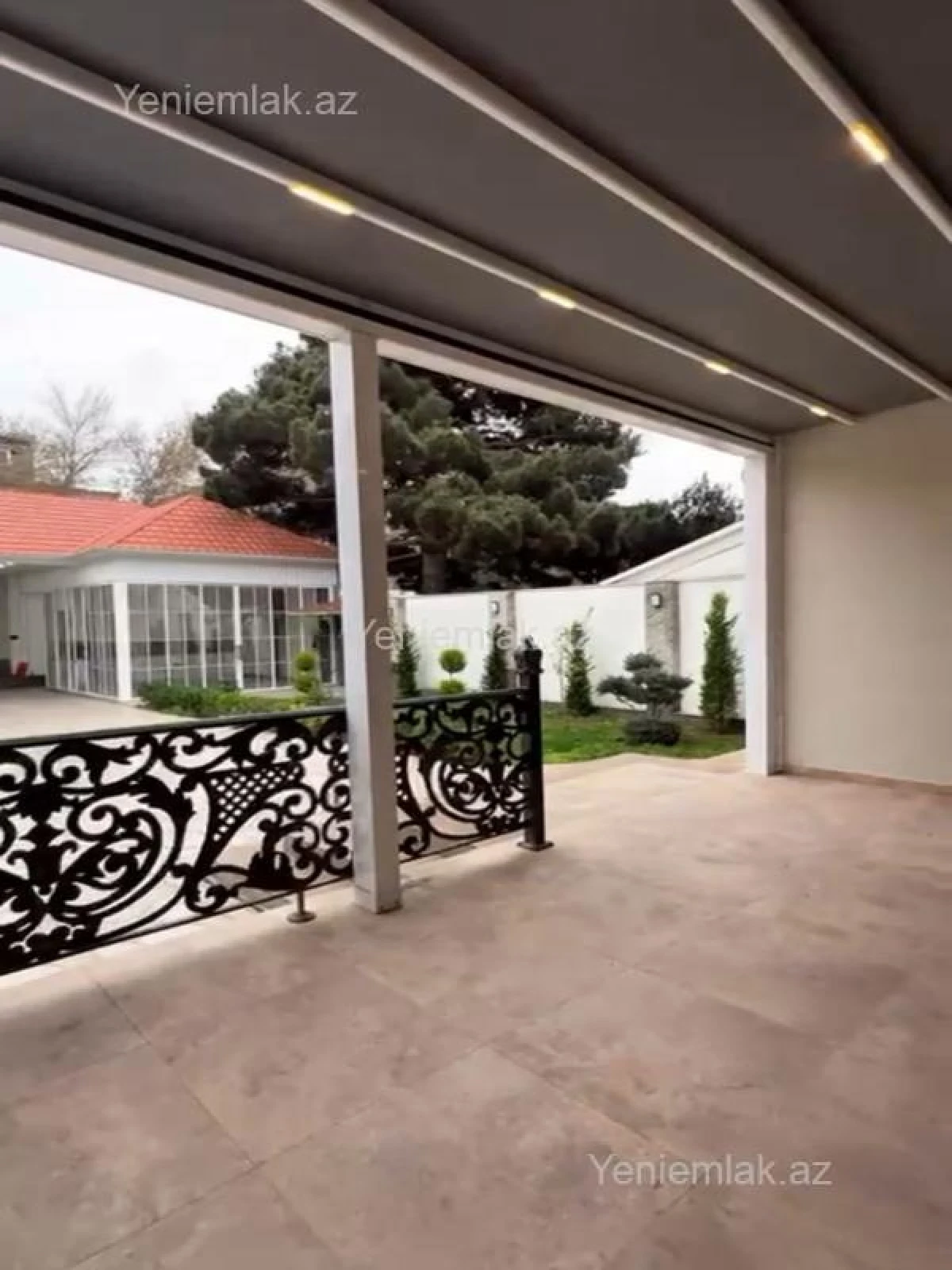 Satılır 6 otaqlı həyət evi 350 m²