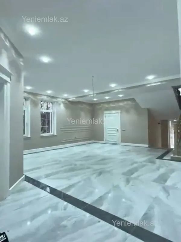 Satılır 6 otaqlı həyət evi 350 m²