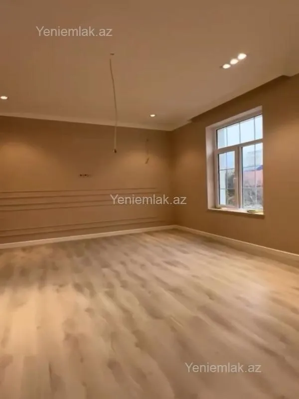Satılır 6 otaqlı həyət evi 350 m²