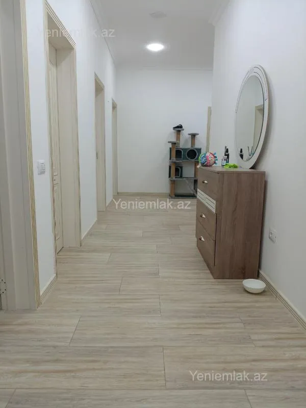 Satılır 6 otaqlı obyekt 300 m²