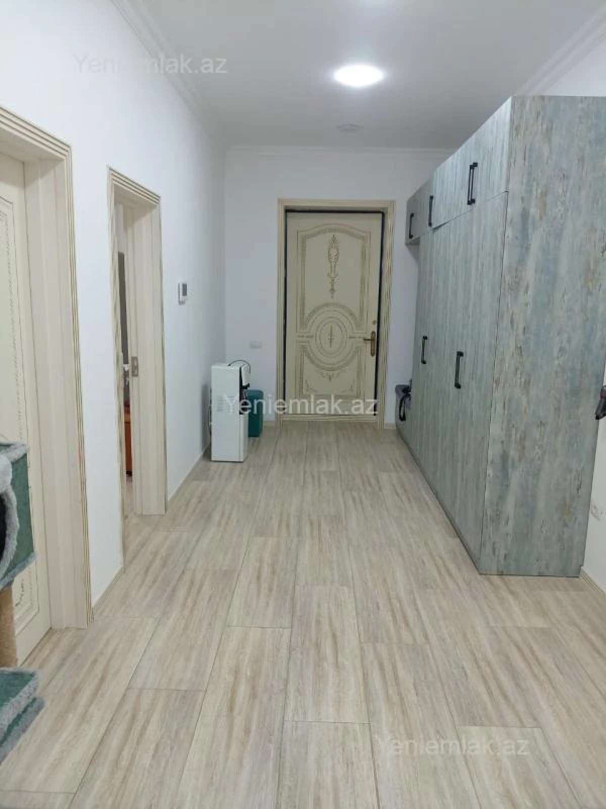 Satılır 6 otaqlı obyekt 300 m²