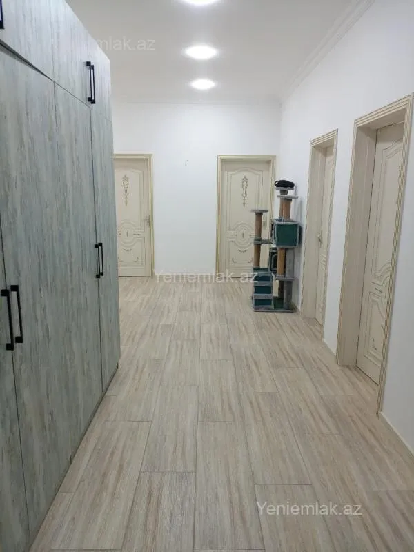 Satılır 6 otaqlı obyekt 300 m²