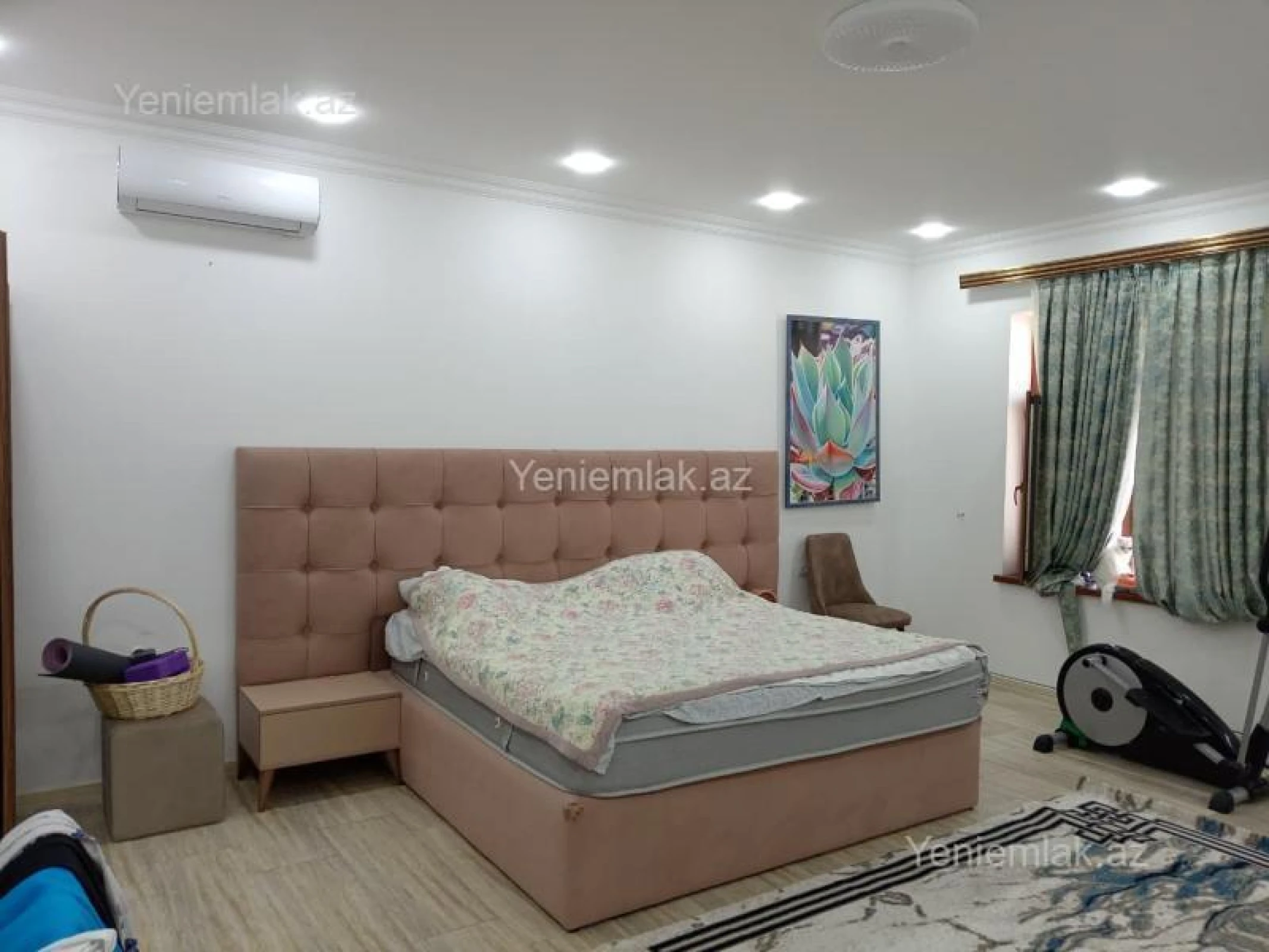 Satılır 6 otaqlı obyekt 300 m²