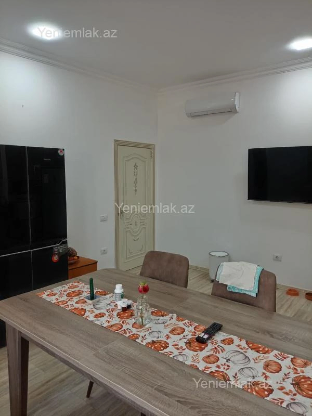 Satılır 6 otaqlı obyekt 300 m²