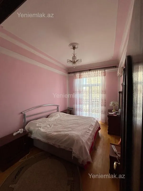 Satılır 1 otaqlı köhnə tikili 40 m²