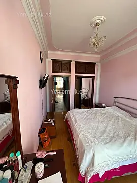 Satılır 1 otaqlı köhnə tikili 40 m²