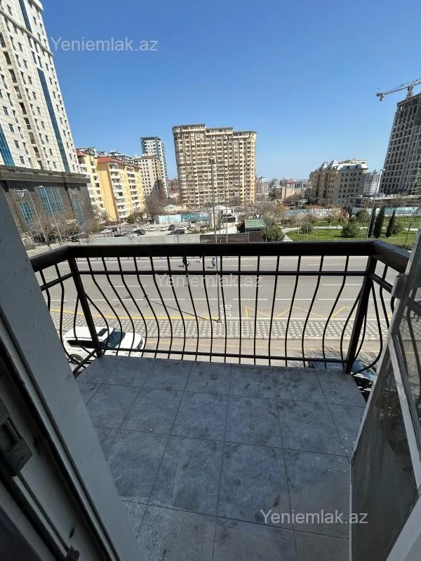Satılır 1 otaqlı köhnə tikili 40 m²