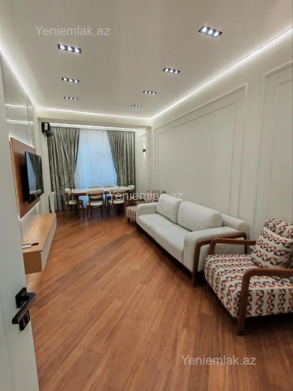 Satılır 2 otaqlı yeni tikili 70 m²