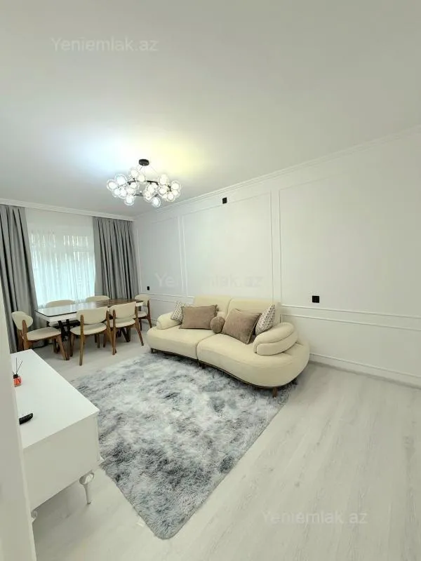 Satılır 2 otaqlı köhnə tikili 60 m²