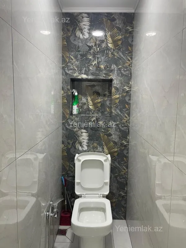 Satılır 3 otaqlı köhnə tikili 80 m²