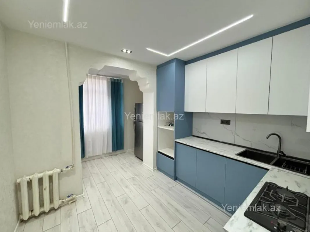 Satılır 3 otaqlı köhnə tikili 80 m²
