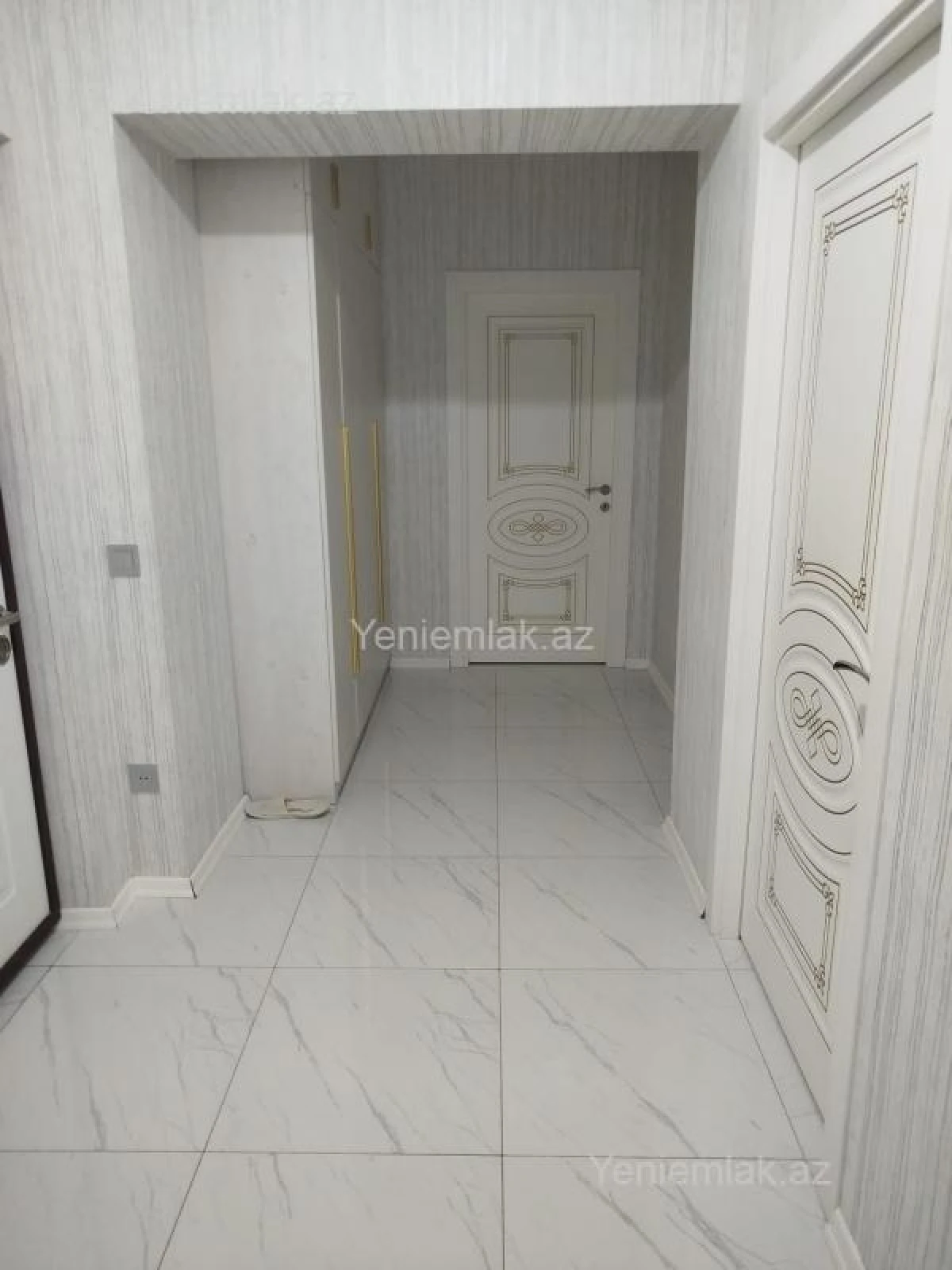 Satılır 3 otaqlı yeni tikili 70 m²