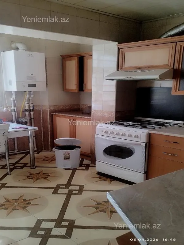 Satılır 3 otaqlı köhnə tikili 80 m²