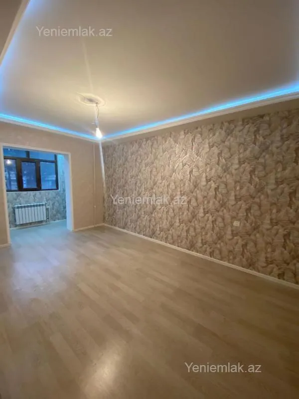 Satılır 3 otaqlı köhnə tikili 85 m²