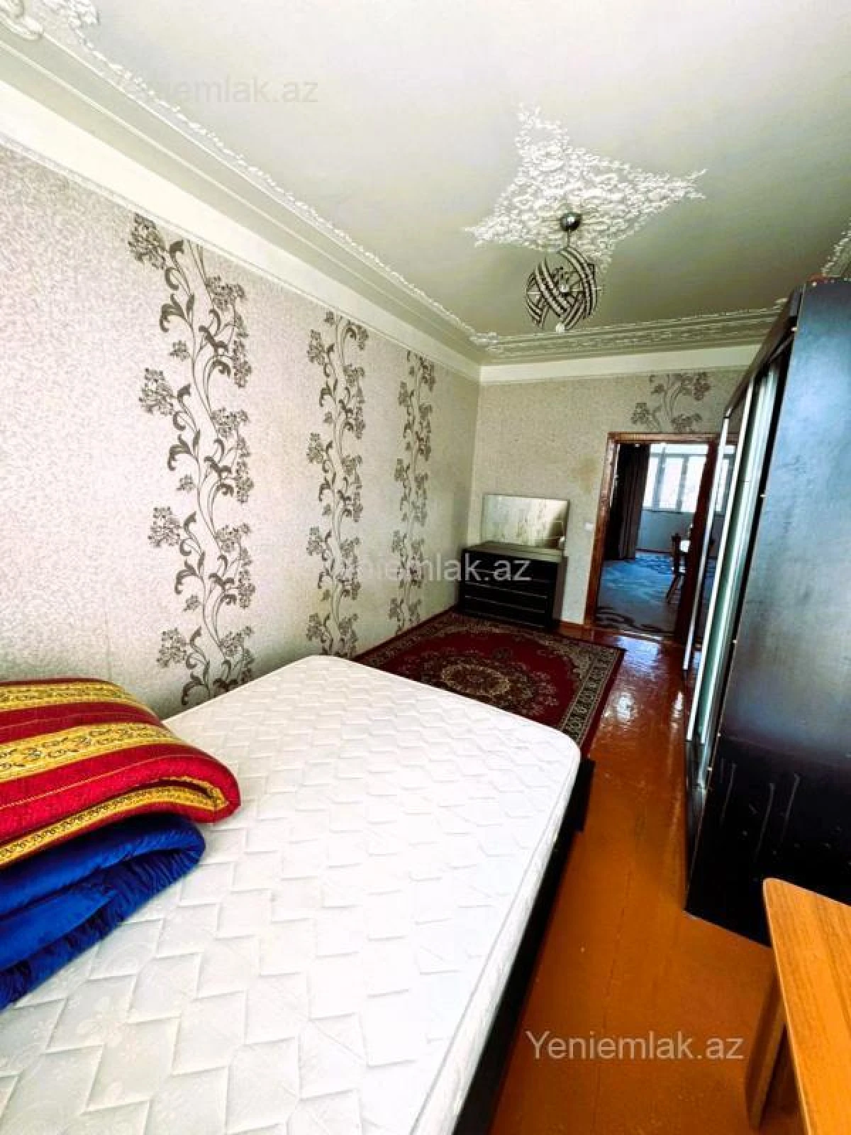 Satılır 2 otaqlı köhnə tikili 65 m²