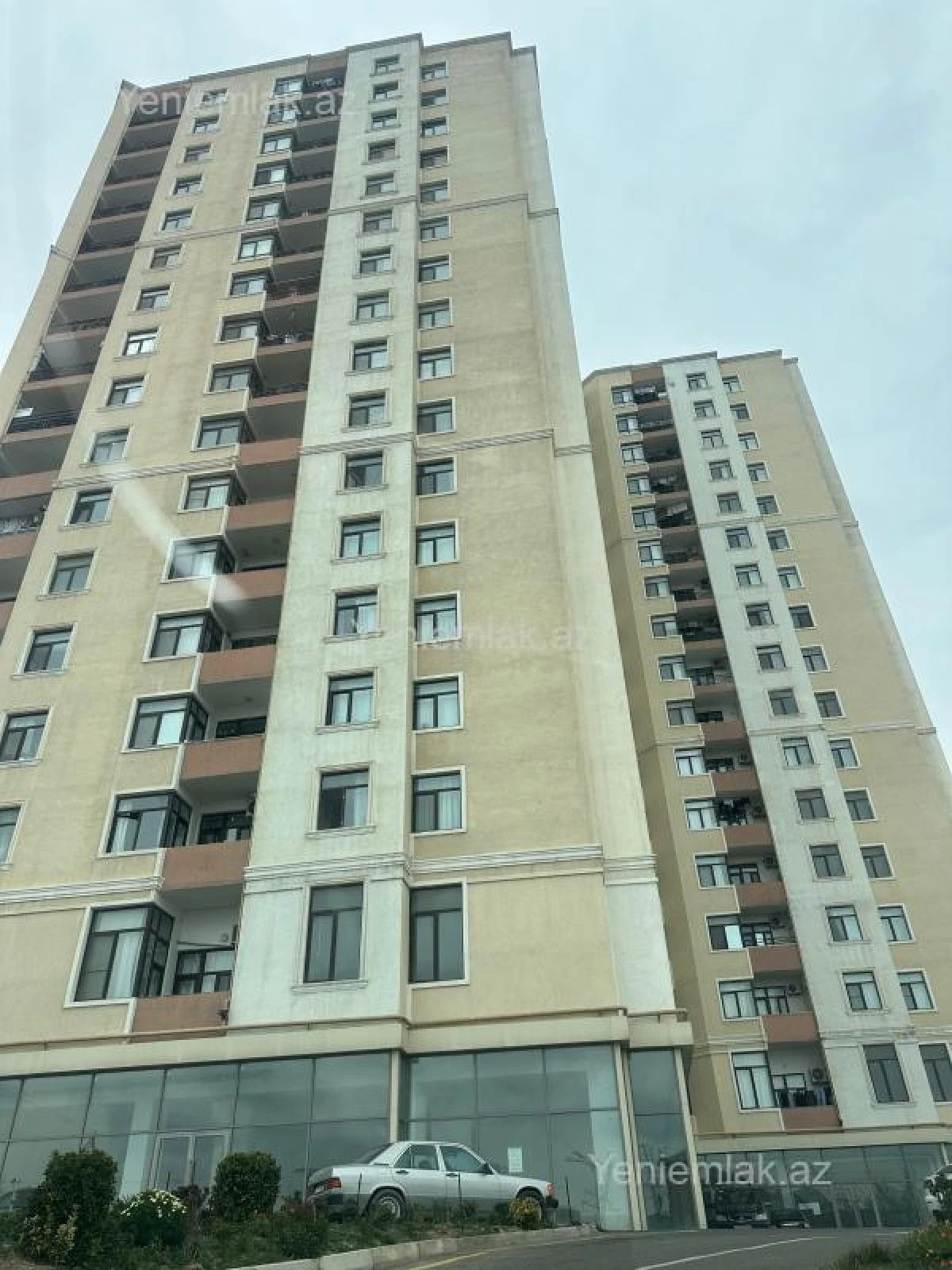 Satılır 2 otaqlı yeni tikili 60 m²