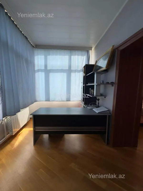 Satılır 4 otaqlı yeni tikili 204 m²