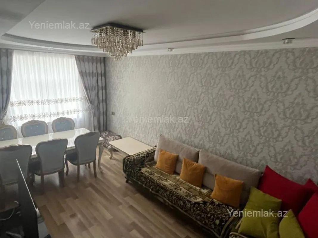Satılır 2 otaqlı köhnə tikili 60 m²