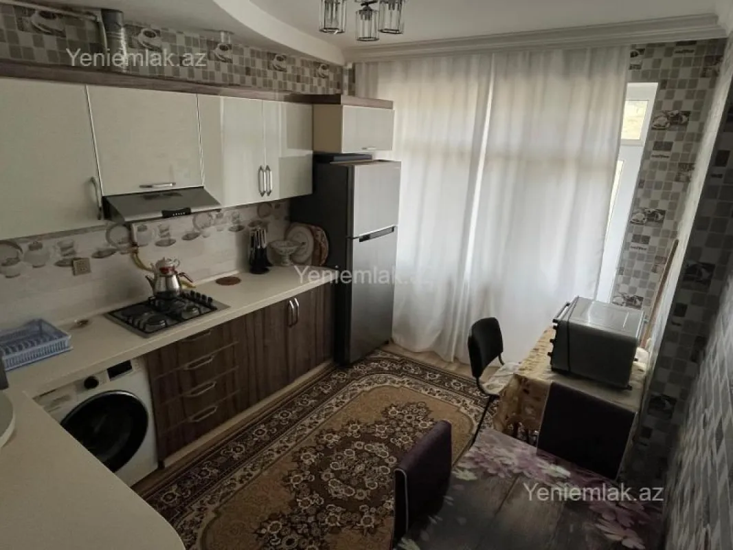 Satılır 2 otaqlı köhnə tikili 60 m²