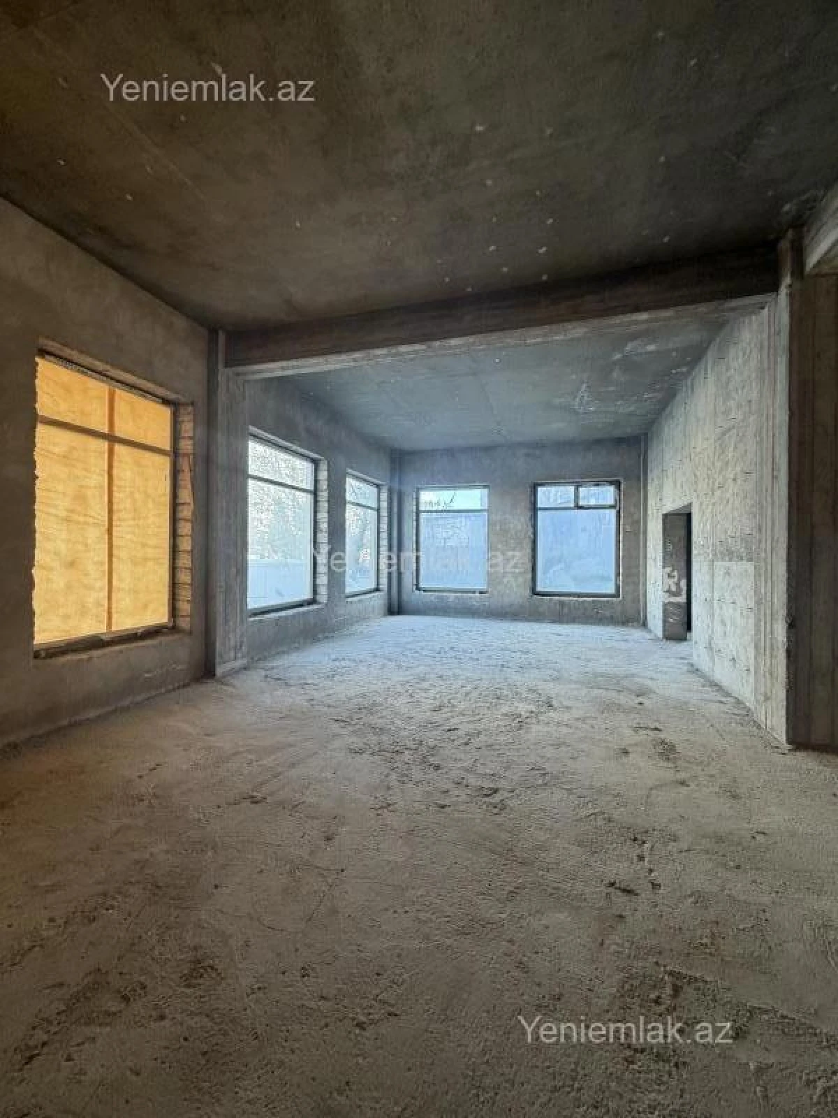 Satılır 1 otaqlı obyekt 487 m²