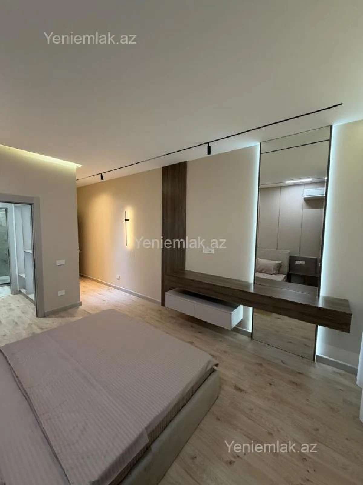 Satılır 4 otaqlı yeni tikili 142 m²
