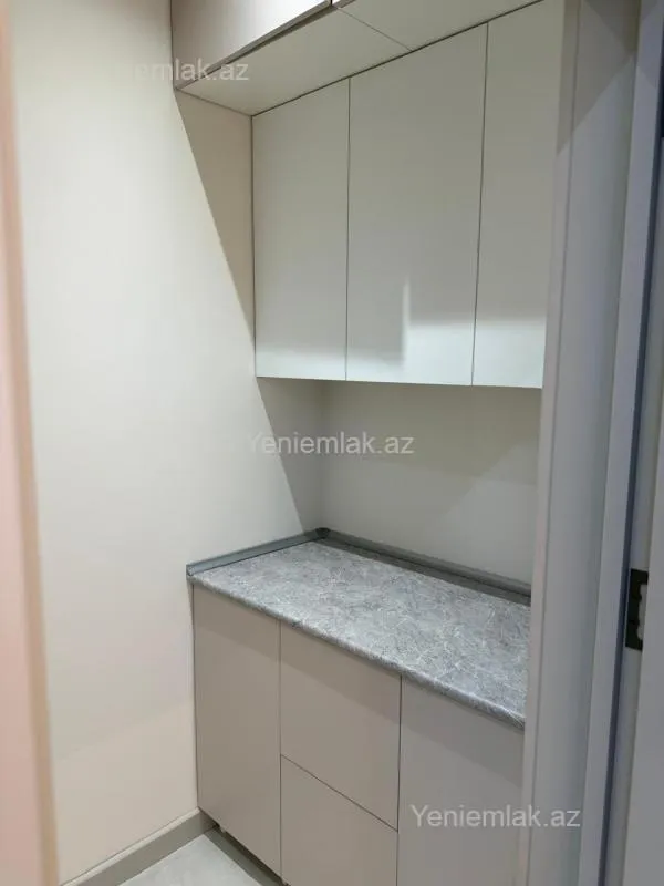 Satılır 4 otaqlı yeni tikili 142 m²