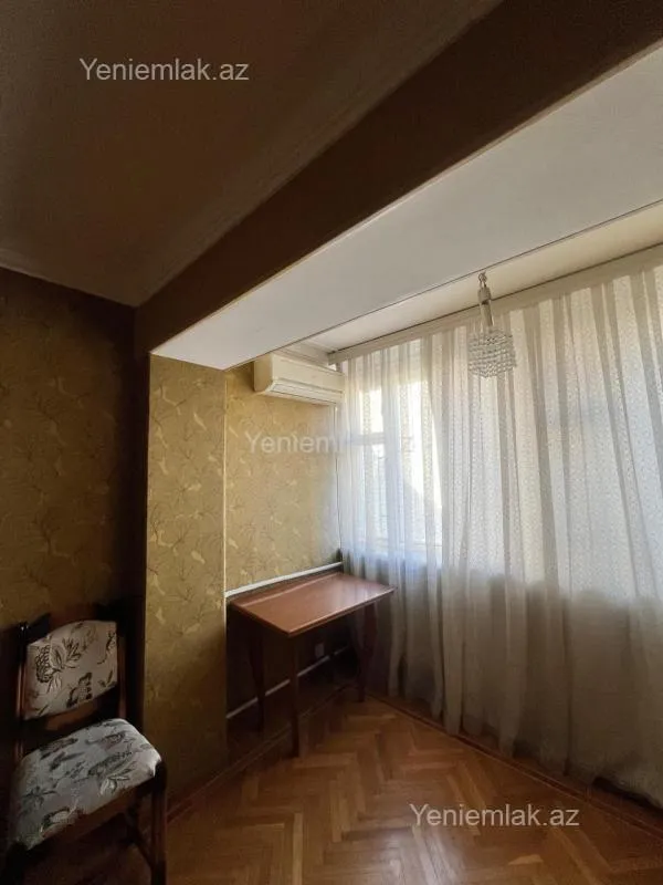 Satılır 3 otaqlı köhnə tikili 85 m²