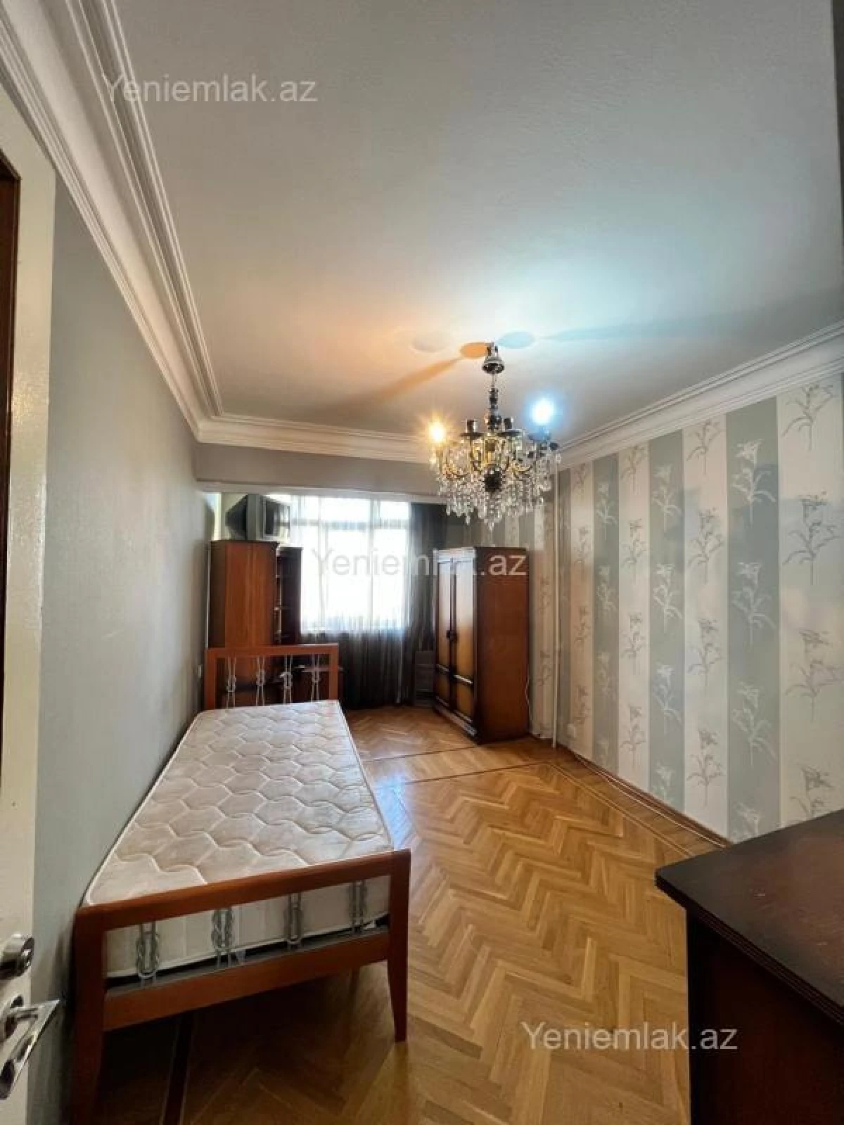 Satılır 3 otaqlı köhnə tikili 85 m²
