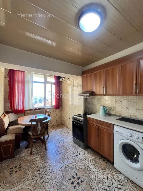 Satılır 3 otaqlı köhnə tikili 85 m²
