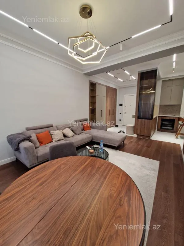 Satılır 2 otaqlı yeni tikili 65 m²