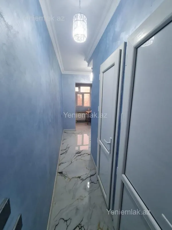 Satılır 4 otaqlı köhnə tikili 110 m²