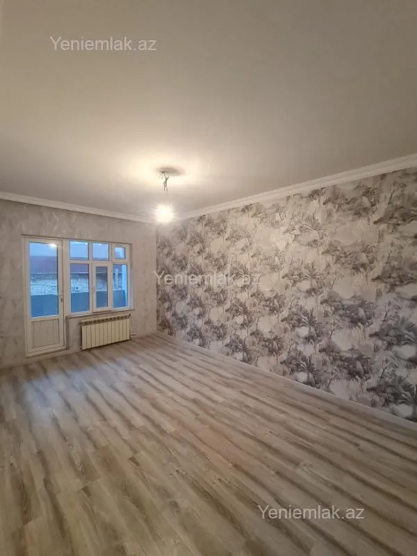 Satılır 4 otaqlı köhnə tikili 110 m²