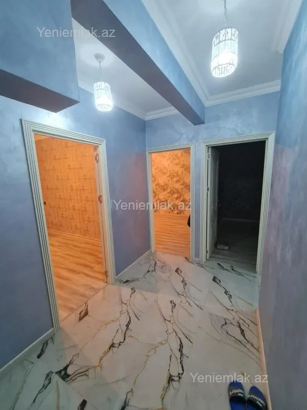 Satılır 4 otaqlı köhnə tikili 110 m²