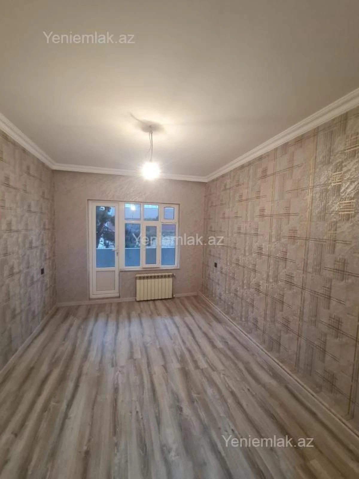 Satılır 4 otaqlı köhnə tikili 110 m²