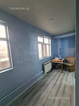 Satılır 4 otaqlı köhnə tikili 110 m²